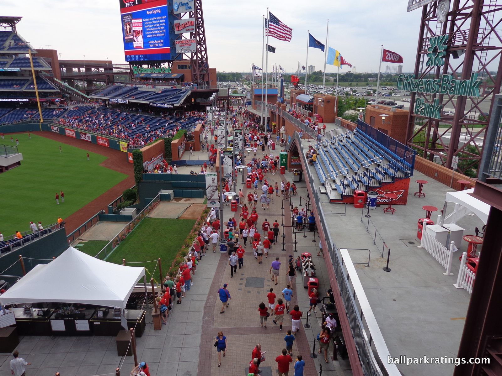 Ranking the best items to buy at Citizens Bank Park this season