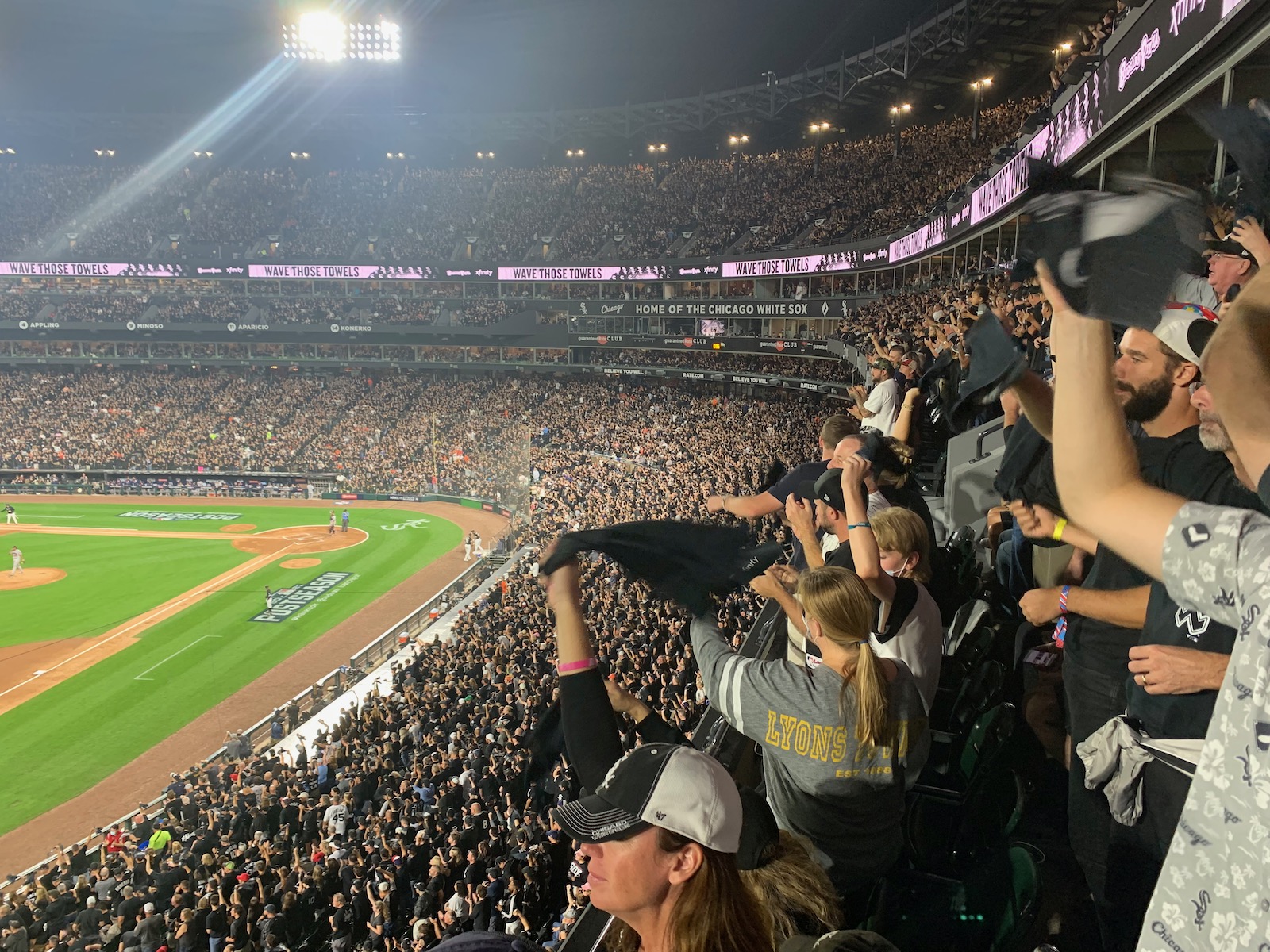 Club Level at Guaranteed Rate Field 