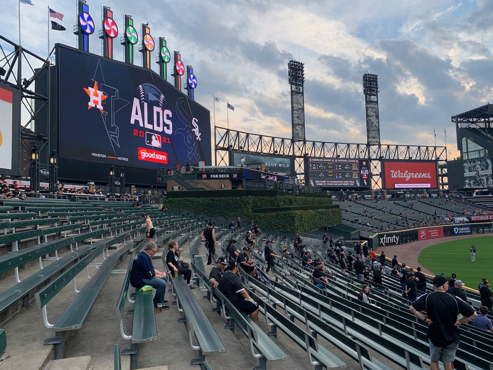  Guaranteed Rate Field - Scoreboard