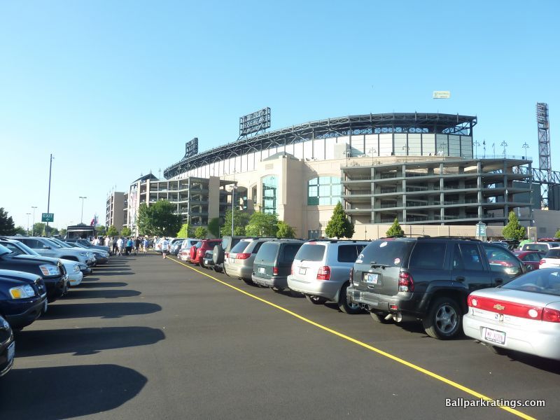 Guaranteed Rate Field exterior architecture