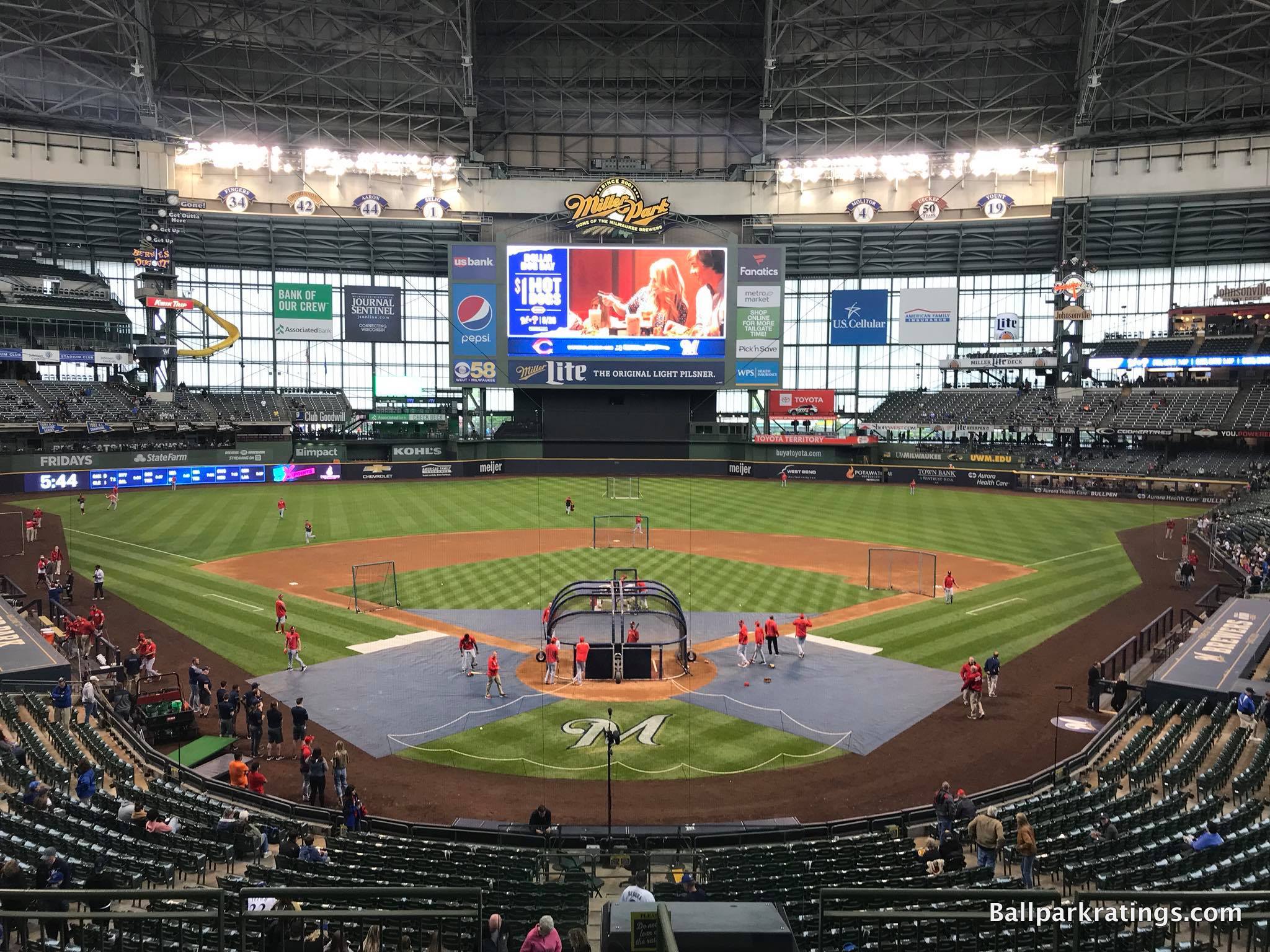 Arizona Diamondbacks: We're in the Show and Diamond in the Desert: A  Pictorial Visit to Bank One Ballpark (Two Volume Set): Crawford, Bob:  : Books