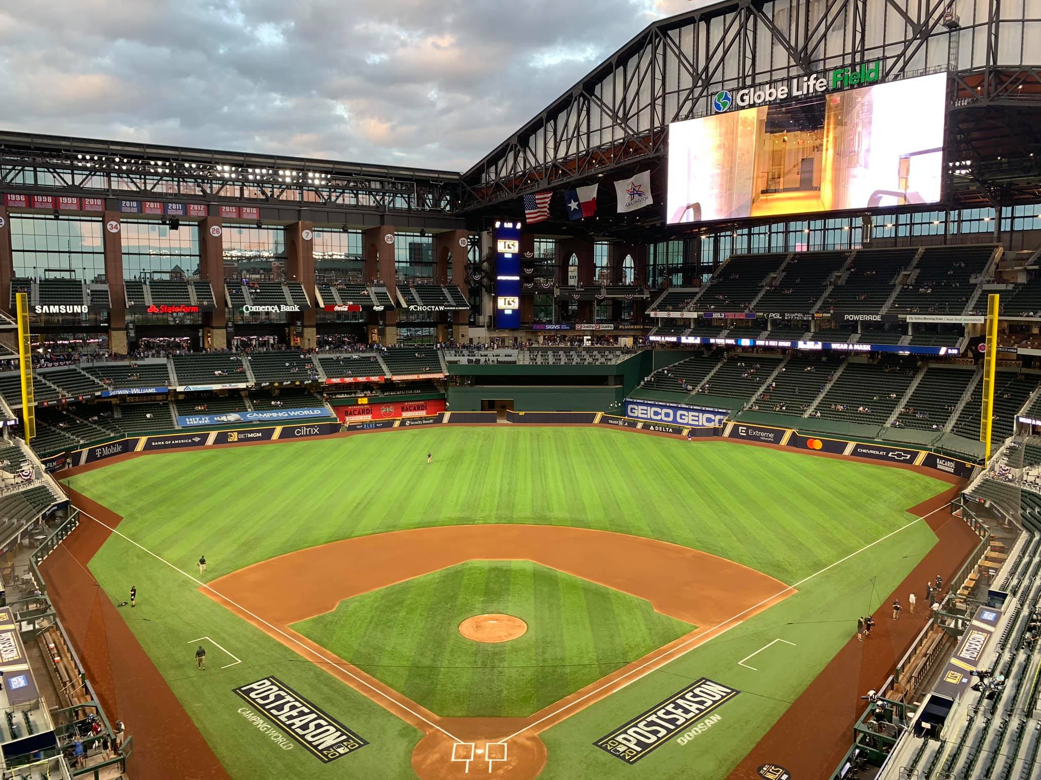 MLB Decides Globe Life Field Roof for Texas Rangers, Houston