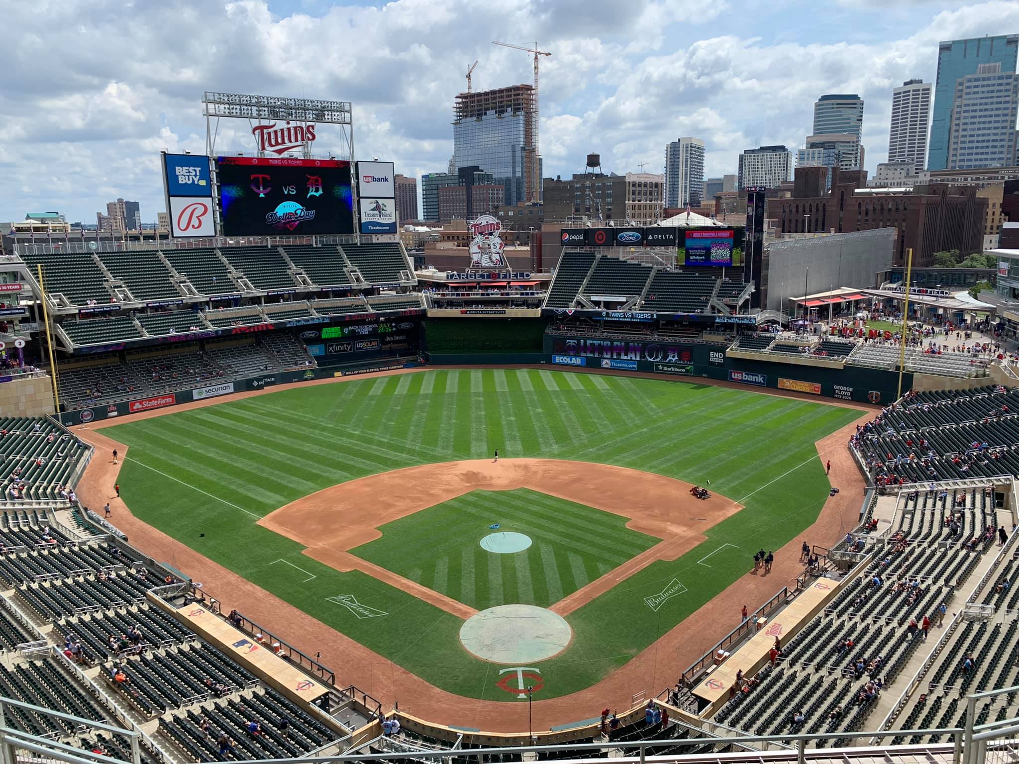Target Field Review Minnesota Twins Ballpark Ratings