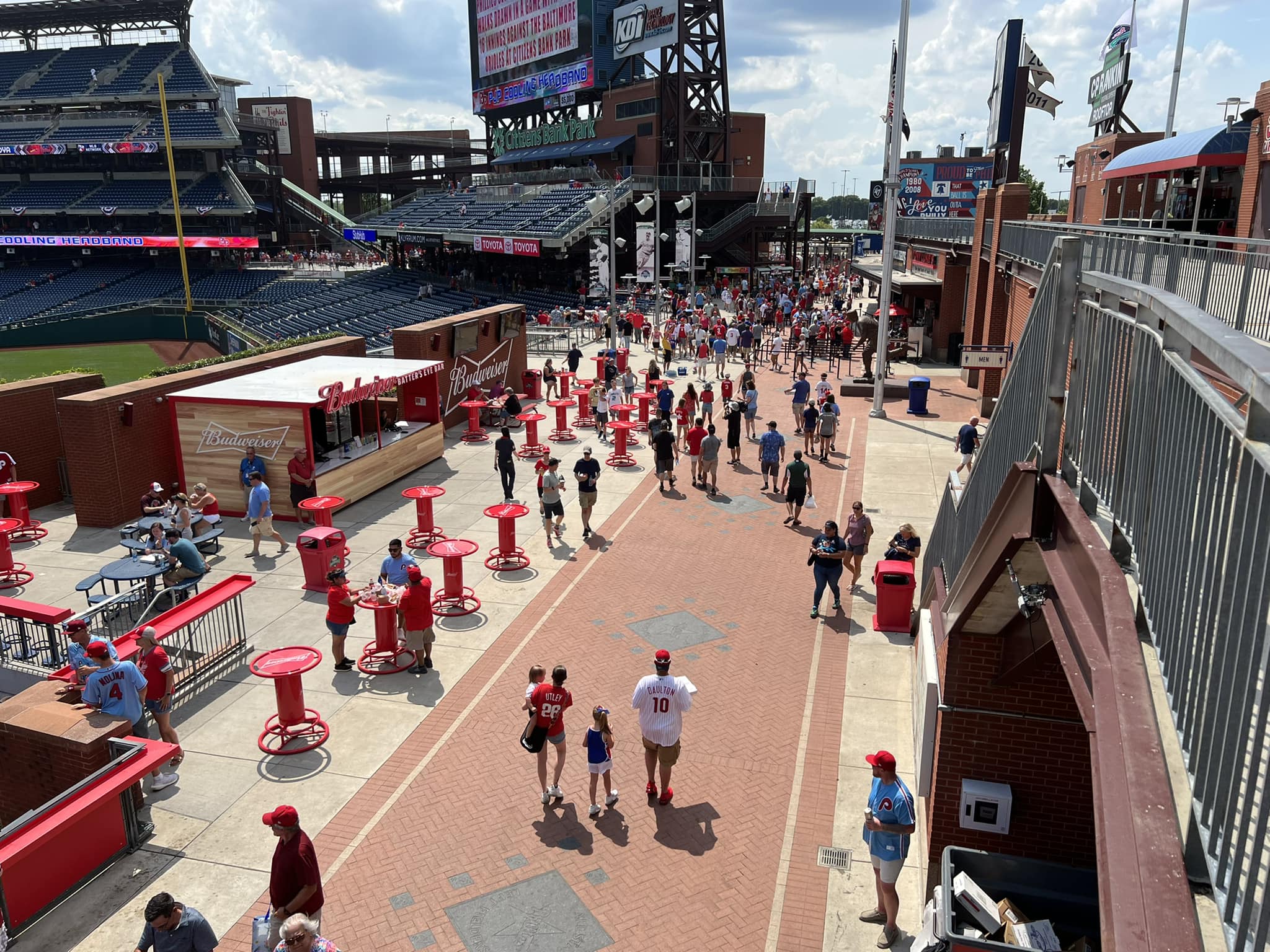 Ranking the best items to buy at Citizens Bank Park this season