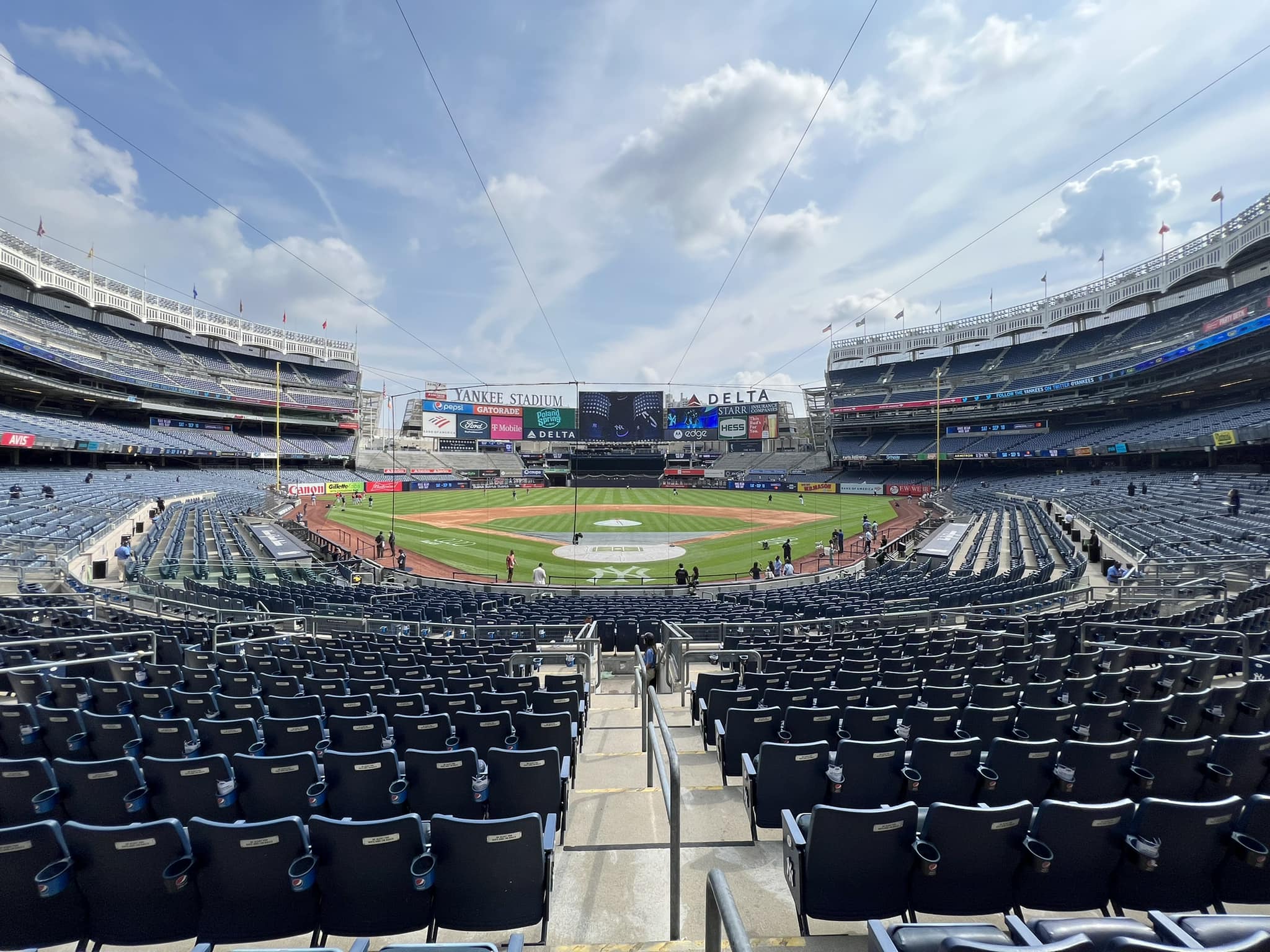 Yankee Stadium Review - New York Yankees - Ballpark Ratings