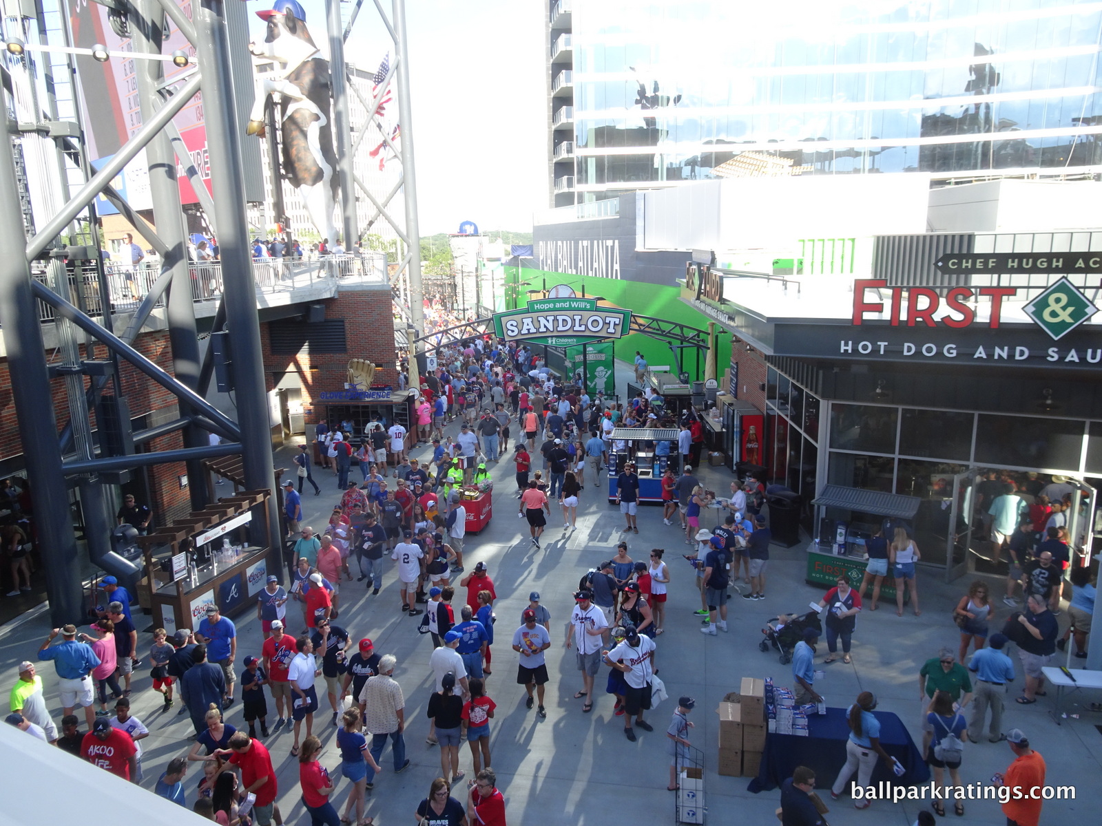 SunTrust Park concourse