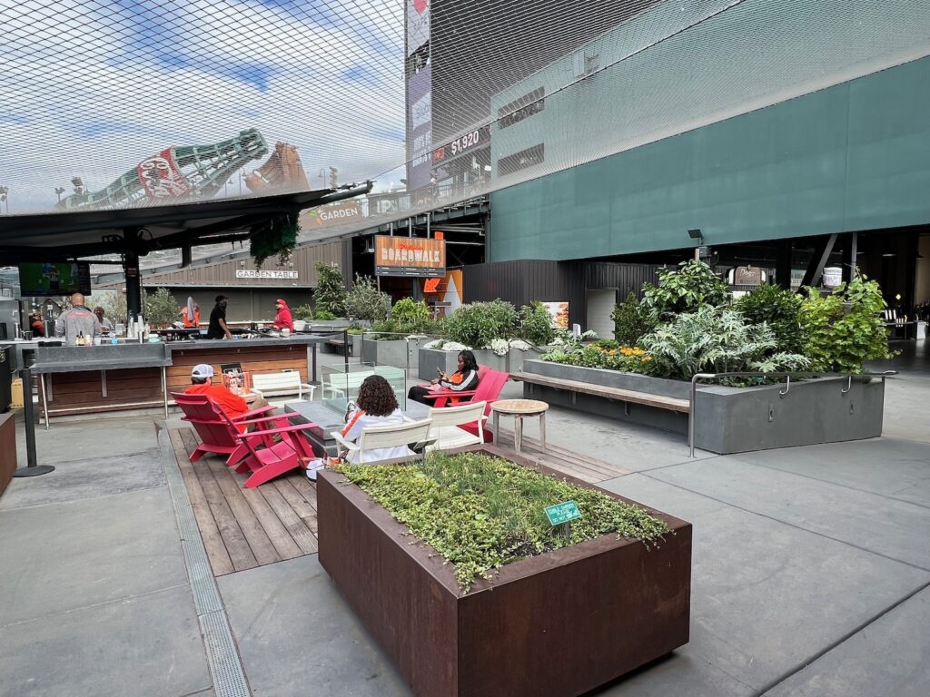 Oracle Park garden