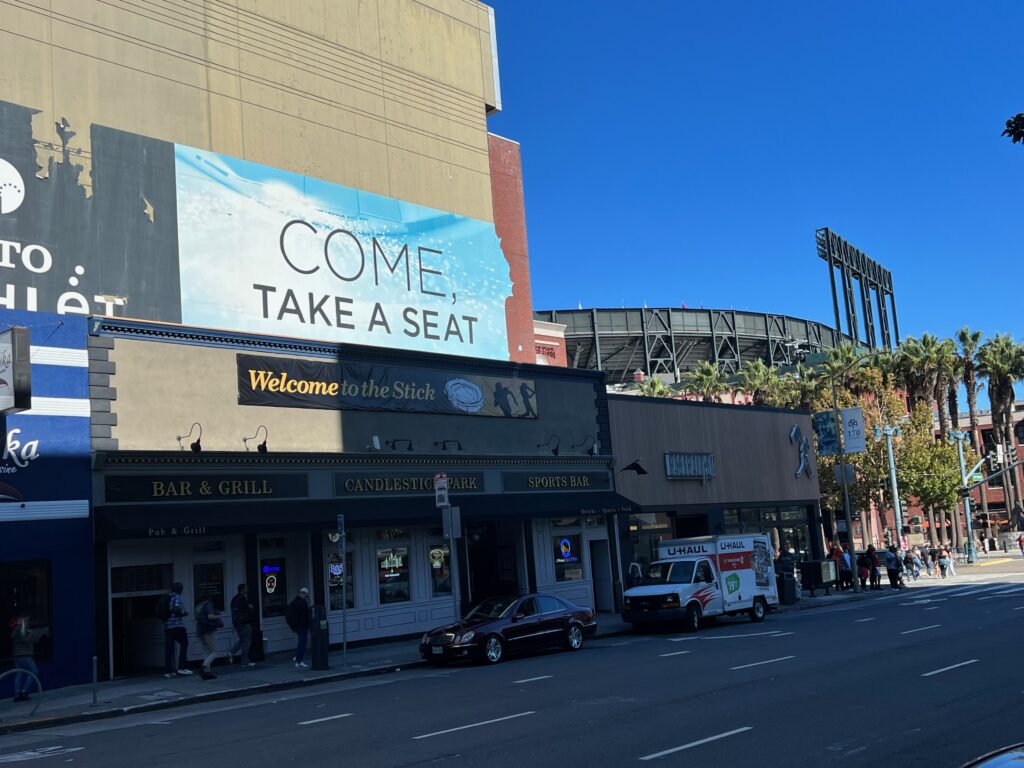 Oracle Park neighborhood bars and restaurants 